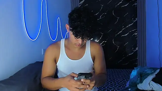 jamescurly00 online show from 01-13-26, 12:16