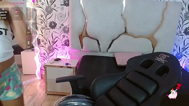 Livglow tay online show from 01-11-26, 01:10