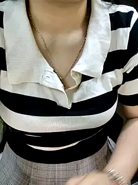 Snapshot of Arica_sexykiss chatting on 01-31-26, 08:51 Arica sexykiss online show from 01-31-26, 08:51