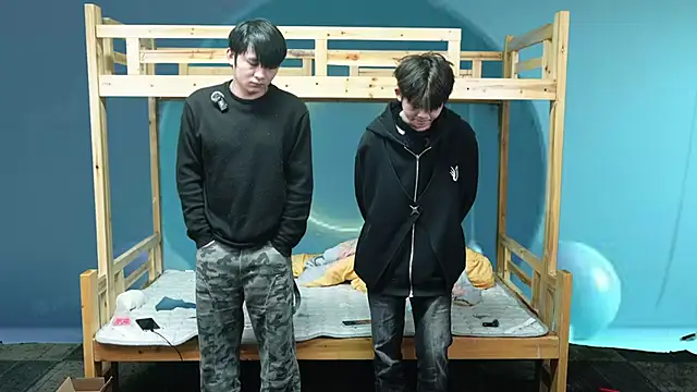 shuai-shuai-22 online show from 01-12-26, 04:07