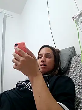 Snapshot of ofjuliaa chatting on 02-16-26, 05:47 ofjuliaa online show from 02-16-26, 05:47