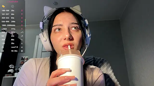 TomiRodenberg online show from 01-14-26, 02:12