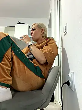 AlmaRusell online show from 01-12-26, 07:13