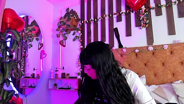 Snapshot of MeowMota_ chatting on 02-20-26, 06:19 MeowMota online show from 02-20-26, 06:19