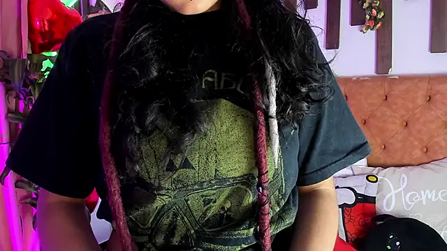 Snapshot of MeowMota_ chatting on 02-25-26, 06:06 MeowMota online show from 02-25-26, 06:06