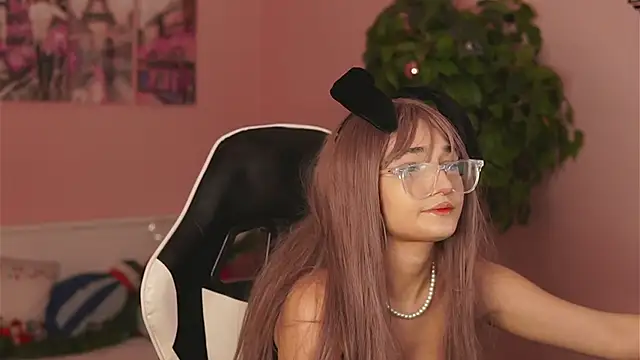 Lily  Loo online show from 01-09-26, 03:15