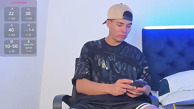 Snapshot of Marcus_Moreno chatting on 01-08-26, 01:19 Marcus Moreno online show from 01-08-26, 01:19