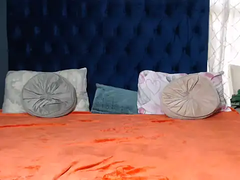 Snapshot of SexyLadyBoobsxx05 chatting on 01-12-26, 04:12 SexyLadyBoobsxx05 online show from 01-12-26, 04:12