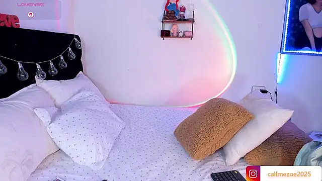 zoe siren online show from 02-07-26, 12:14