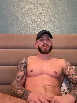 TattoMuscleGuy online show from 01-10-26, 10:47