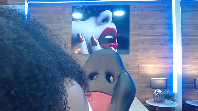 Mila lock online show from 01-13-26, 03:23