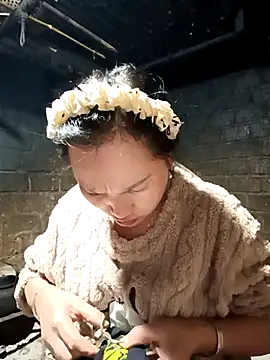 Snapshot of yu--yo chatting on 03-04-26, 01:06 yu--yo online show from 03-04-26, 01:06