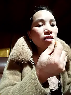 Snapshot of yu--yo chatting on 03-06-26, 11:28 yu--yo online show from 03-06-26, 11:28