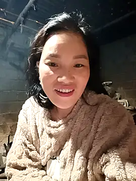 Snapshot of yu--yo chatting on 03-08-26, 11:52 yu--yo online show from 03-08-26, 11:52