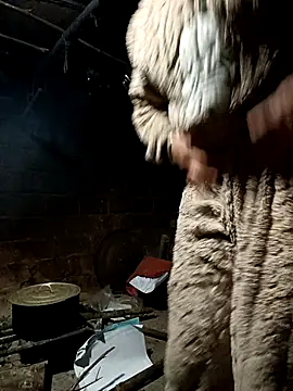 Snapshot of yu--yo chatting on 03-12-26, 12:06 yu--yo online show from 03-12-26, 12:06