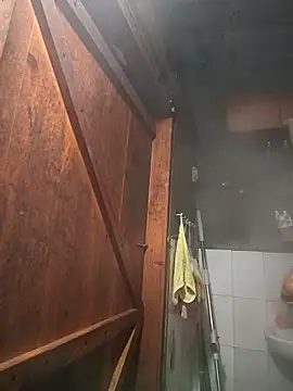 Snapshot of yu--yo chatting on 03-12-26, 12:55 yu--yo online show from 03-12-26, 12:55