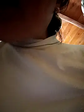 Snapshot of yu--yo chatting on 03-16-26, 04:00 yu--yo online show from 03-16-26, 04:00