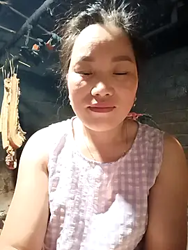 Snapshot of yu--yo chatting on 03-18-26, 11:30 yu--yo online show from 03-18-26, 11:30