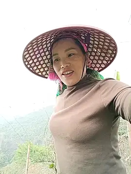 Snapshot of yu--yo chatting on 03-25-26, 02:50 yu--yo online show from 03-25-26, 02:50