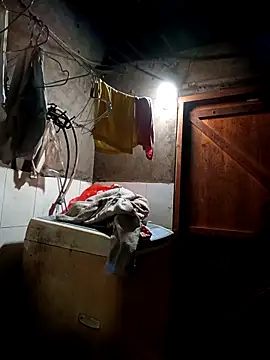 Snapshot of yu--yo chatting on 03-28-26, 01:00 yu--yo online show from 03-28-26, 01:00