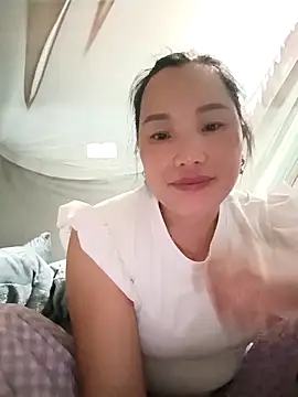 Snapshot of yu--yo chatting on 04-01-26, 05:19 yu--yo online show from 04-01-26, 05:19