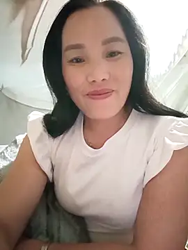 Snapshot of yu--yo chatting on 04-01-26, 02:14 yu--yo online show from 04-01-26, 02:14