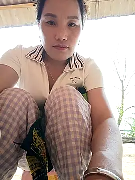 Snapshot of yu--yo chatting on 04-03-26, 03:37 yu--yo online show from 04-03-26, 03:37