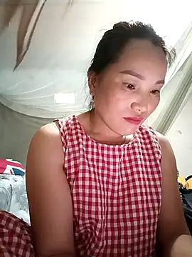 Snapshot of yu--yo chatting on 04-05-26, 01:47 yu--yo online show from 04-05-26, 01:47