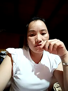 Snapshot of yu--yo chatting on 04-10-26, 11:59 yu--yo online show from 04-10-26, 11:59