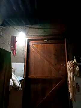 Snapshot of yu--yo chatting on 04-11-26, 04:22 yu--yo online show from 04-11-26, 04:22