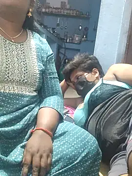 Snapshot of divyasree1431 chatting on 01-11-26, 06:35 divyasree1431 online show from 01-11-26, 06:35