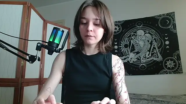 Mysterious Toy online show from 02-06-26, 04:54