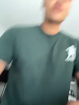 Snapshot of Rainer_G chatting on 03-02-26, 02:35 Rainer G online show from 03-02-26, 02:35