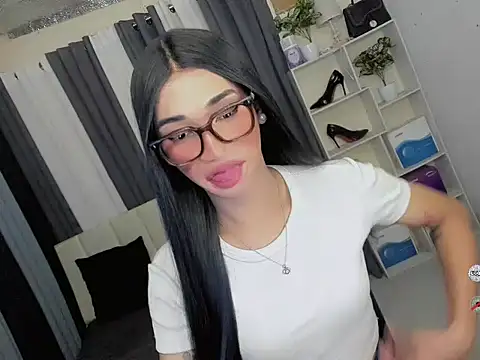 FyangFoxx online show from 03-22-26, 05:44