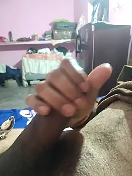 Snapshot of indiahunter chatting on 02-17-26, 05:08 indiahunter online show from 02-17-26, 05:08