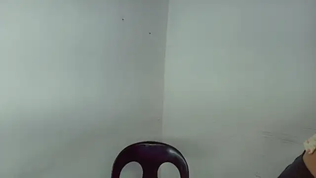 Snapshot of Massivecockfiona chatting on 01-19-26, 05:33 Massivecockfiona online show from 01-19-26, 05:33