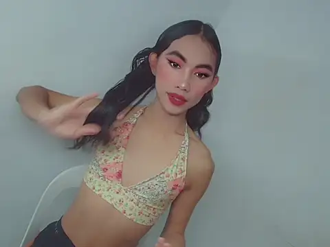 Snapshot of Massivecockfiona chatting on 02-19-26, 05:25 Massivecockfiona online show from 02-19-26, 05:25