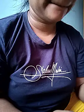 Snapshot of Desi_Nil_pori chatting on 01-14-26, 04:51 Desi Nil pori online show from 01-14-26, 04:51