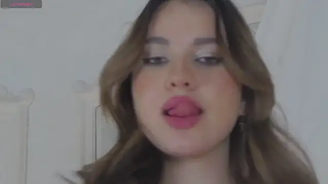 LiaVesper online show from 01-12-26, 06:07