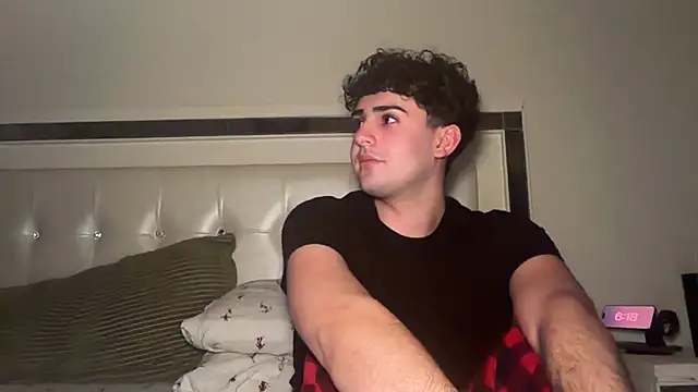 Persian Papi online show from 01-08-26, 02:19