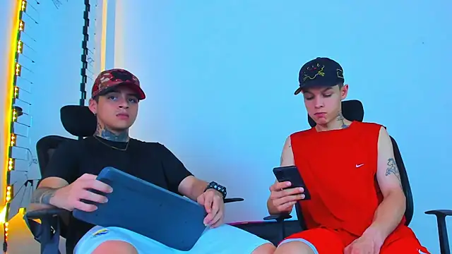 Thomas-Wil online show from 02-12-26, 02:50