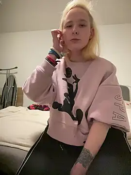 PurpleHazexx online show from 02-19-26, 09:00