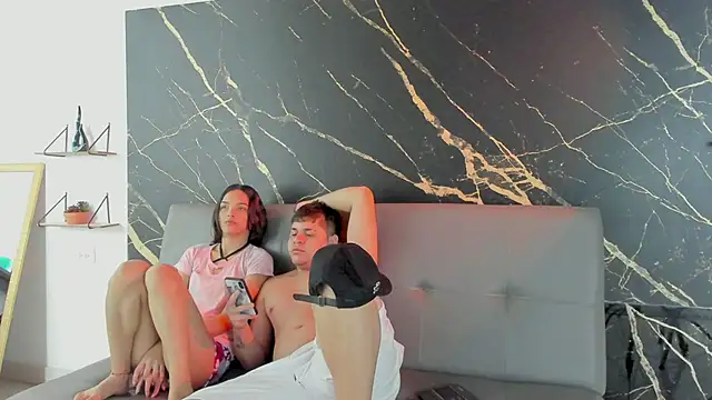 uncontrolled fire online show from 02-21-26, 07:15