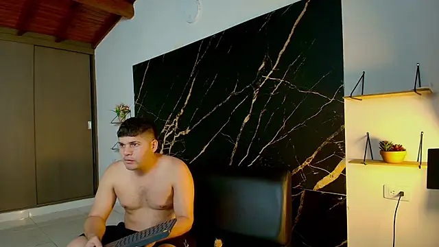 uncontrolled fire online show from 02-28-26, 07:15