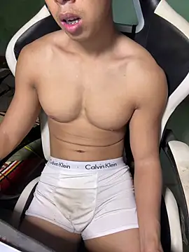 Snapshot of MuscleKing888 chatting on 01-15-26, 03:11 MuscleKing888 online show from 01-15-26, 03:11