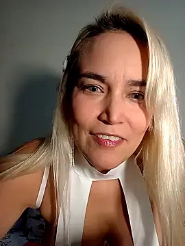 Allezzafox online show from 01-12-26, 11:10