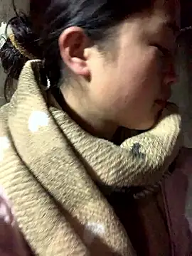 Snapshot of Naalyy chatting on 01-15-26, 02:49 Naalyy online show from 01-15-26, 02:49