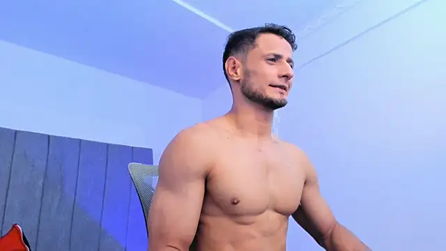 Adonys Lewis  online show from 04-14-26, 04:40