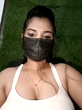 Snapshot of Nithyatamil chatting on 02-07-26, 04:22 Nithyatamil online show from 02-07-26, 04:22