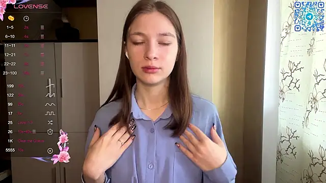 Snapshot of MarlanaEndler chatting on 02-17-26, 07:05 MarlanaEndler online show from 02-17-26, 07:05